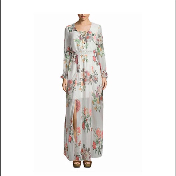 belle sky Dresses & Skirts - Belle Sky Floral long sleeve lace up Dress